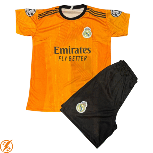 Kit Infantil Real Madrid 20252026 Unissex (Laranja)